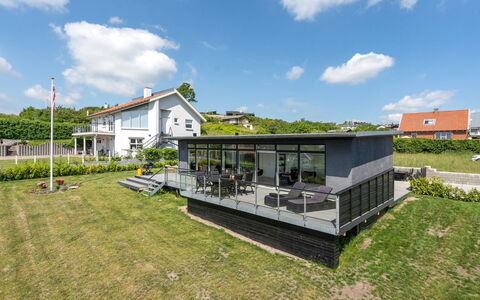 Jadara - 200M from the Sea: Hvid