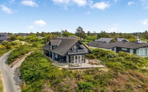 Skamhals - 700M from the Sea: Busk, Urban Design, Bunddække, Mursten, Lejlighed, Estate, Murværk, Altan, Landscaping