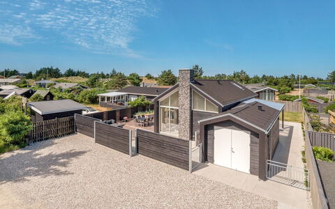 Erk - 700M from the Sea: 