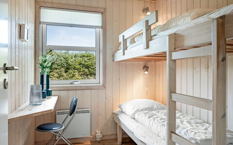 Hildburg - 1.5Km from the Sea: Soveværelse, Træ, Køjeseng, Seng, Sengetøj, Bed Frame, Sengetøj, Etage, Hårdttræ, Møbel