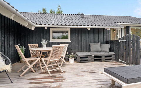 Elayne - 3Km from the Sea: Plantesamfund, Sollys, Urteagtig Plante, Have, Plantation, Landbrug, Farm