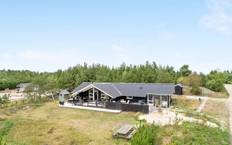Elayne - 3Km from the Sea: Plantesamfund, Sollys, Urteagtig Plante, Have, Plantation, Landbrug, Farm