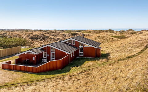 Ludviga - 400M from the Sea: Plantesamfund, Sollys, Urteagtig Plante, Have, Plantation, Landbrug, Farm