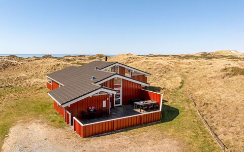 Ludviga - 400M from the Sea: Plantesamfund, Sollys, Urteagtig Plante, Have, Plantation, Landbrug, Farm