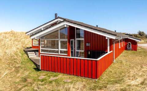 Ludviga - 400M from the Sea: Plantesamfund, Sollys, Urteagtig Plante, Have, Plantation, Landbrug, Farm