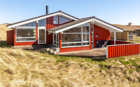 Ludviga - 400M from the Sea: Plantesamfund, Sollys, Urteagtig Plante, Have, Plantation, Landbrug, Farm