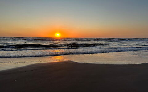 Annaliese - 175M from the Sea: Himmel, Vandressourcer, Vand, Horisont, Sol, Krop Af Vand, Strand, Solnedgang, Orange, Afterglow