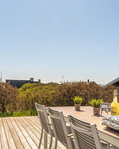Annaliese - 175M from the Sea