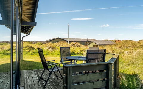 Thorid - 200M from the Sea: Græs, Land Lot, Græs-, Almindeligt, Landdistrikt, Sommerhus, Prærie, Skygge, Steppe