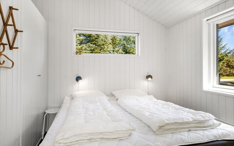 Gustina - 1.2Km from the Sea: Træ, Soveværelse, Sengetøj, Loft, Sengetøj, Seng, Bed Frame, Sengetøj, Planke, Pude