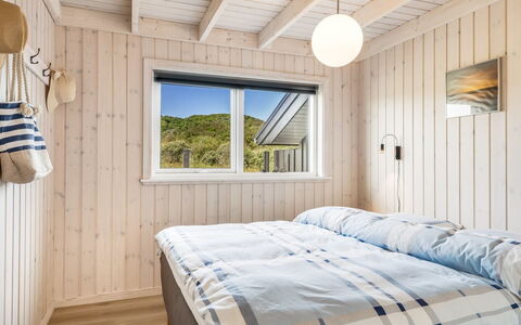 Ejnarine - 300M from the Sea: Træ, Soveværelse, Hjem, Etage, Seng, Sengetøj, Sengetøj, Bed Frame, Hårdttræ, Loft