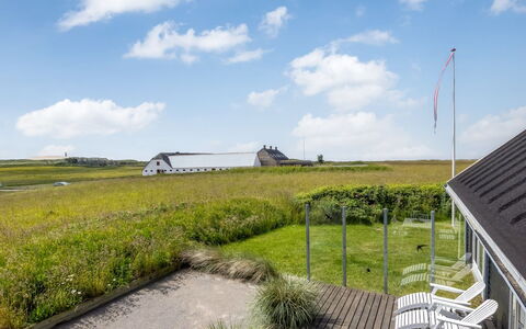 Ger - 200M from the Sea: Himmel, Græs, Græs-, Almindeligt, Tag, Land Lot, Landdistrikt, Hjem, Sommerhus, Mark