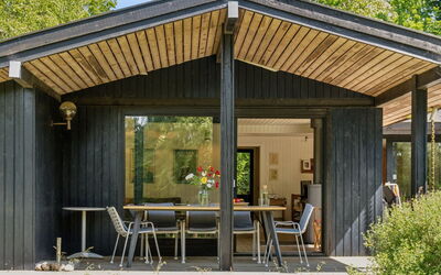 Lasse - 1.5Km from the Sea