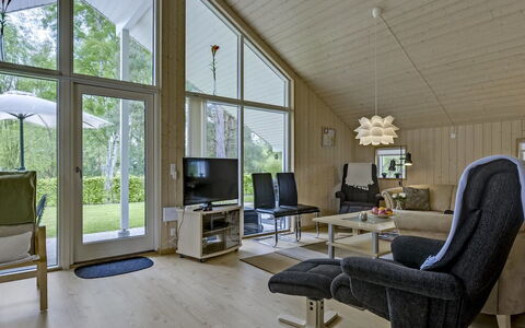 Heraldina - 800M from the Sea: Hus, Hjem, Tag, Sommerhus, Busk, Sidespor, Dør, Have, Stuehus