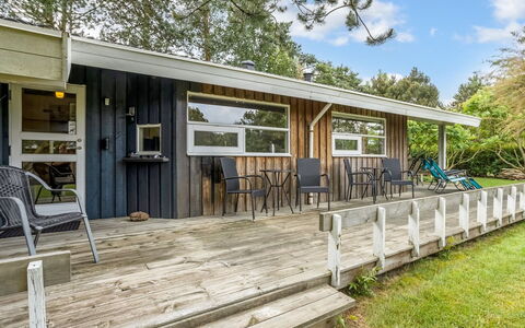 Fatlinda - 1Km from the Sea: Græs, Hus, Tag, Hjem, Sommerhus, Busk, Land Lot, Landdistrikt, Stuehus, Bunddække