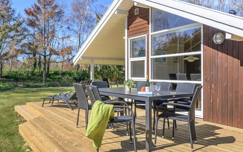 Wegher - 650M from the Sea: Tag, Hus, Land Lot, Hjem, Sommerhus, Estate, Garden Bygninger, Skygge, Bjælkehytte, Landscaping