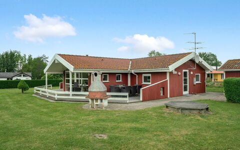 Folke - 250M from the Sea: Plantesamfund, Sollys, Urteagtig Plante, Have, Plantation, Landbrug, Farm