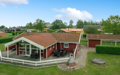 Folke - 250M from the Sea: Plantesamfund, Sollys, Urteagtig Plante, Have, Plantation, Landbrug, Farm