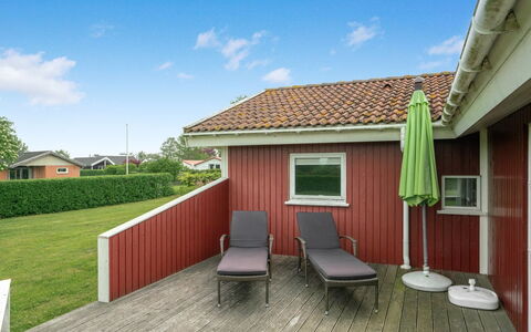 Folke - 250M from the Sea: Plantesamfund, Sollys, Urteagtig Plante, Have, Plantation, Landbrug, Farm