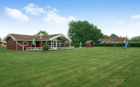 Folke - 250M from the Sea: Tag, Hjem, Sommerhus, Sidespor, Skygge, Stuehus, Estate, Indkørsel, Garden Bygninger, Gård