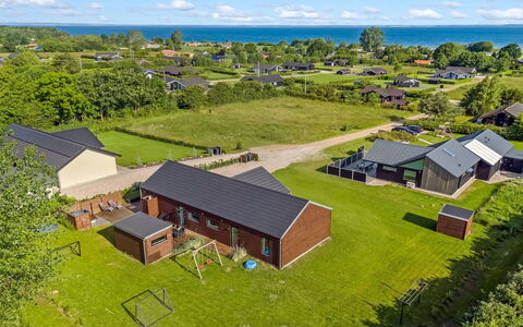 Gojana - 400M from the Sea: Busk, Urban Design, Bunddække, Mursten, Lejlighed, Estate, Murværk, Altan, Landscaping