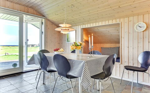 Alexis - 250M from the Sea: Møbel, Træ, Indretning, Køkken & Spisebord, Bord, Stol, Gulvbelægning, Spisestue, Loft, Etage