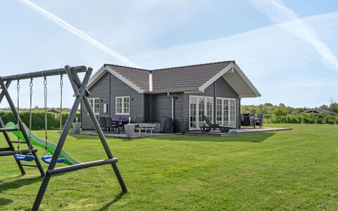 Hathulf - 700M from the Sea: Plantesamfund, Sollys, Urteagtig Plante, Have, Plantation, Landbrug, Farm