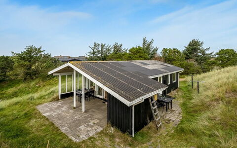 Senta - 200M from the Sea: Busk, Urban Design, Bunddække, Mursten, Lejlighed, Estate, Murværk, Altan, Landscaping
