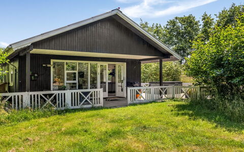 Maik - 1.5Km from the Sea: Tag, Hjem, Sommerhus, Sidespor, Skygge, Stuehus, Estate, Indkørsel, Garden Bygninger, Gård