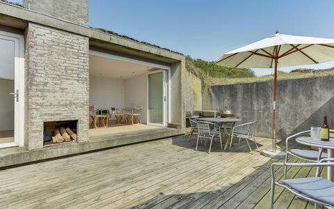 Dordi - 300M from the Sea: Svømmepøl, Udendørs Møbler, Møbel, Udvej, Flise, Eco Hotel, Skygge, Stol, Fritid, Estate