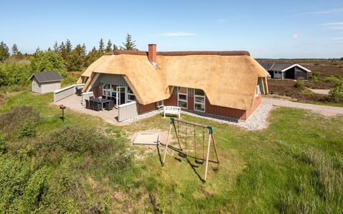Atti - 2.5Km from the Sea: Tækning, Sommerhus, Hus, Tag, Hjem, Stuehus, Hytte, Estate, Landsby