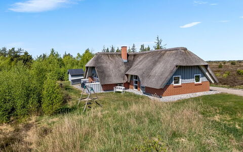 Atti - 2.5Km from the Sea: Tækning, Sommerhus, Hus, Tag, Hjem, Stuehus, Hytte, Estate, Landsby