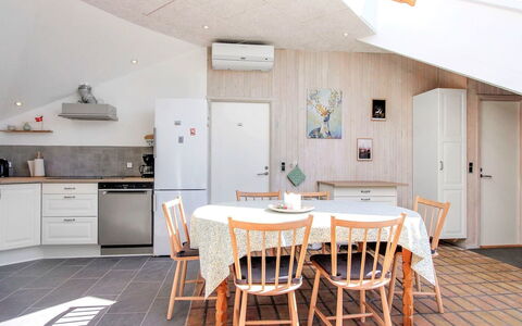 Annalise - 1Km from the Sea: Træ, Sommerhus, Hårdttræ, Planke, Bejdse, Garden Bygninger, Design, Gård, Bjælkehytte, Backyard