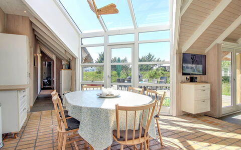 Annalise - 1Km from the Sea: Hus, Tag, Hjem, Sommerhus, Busk, Bunddække, Estate, Stuehus, Sidespor, Garden Bygninger