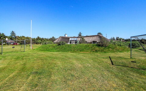 Annalise - 1Km from the Sea: Hus, Tag, Hjem, Sommerhus, Busk, Bunddække, Estate, Stuehus, Sidespor, Garden Bygninger