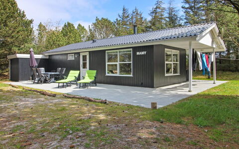Dika - 1Km from the Sea: Hus, Hjem, Tag, Sommerhus, Sidespor, Garden Bygninger, Skur, Gård, Skygge, Estate