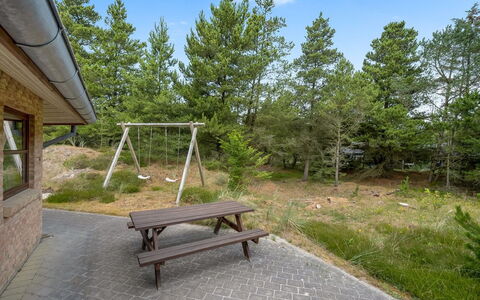 Thormar - 1.5Km from the Sea: Træ, Tag, Arkitektur, Hjem, Hus, Sommerhus, Sidespor, Hårdttræ, Hældning, Estate