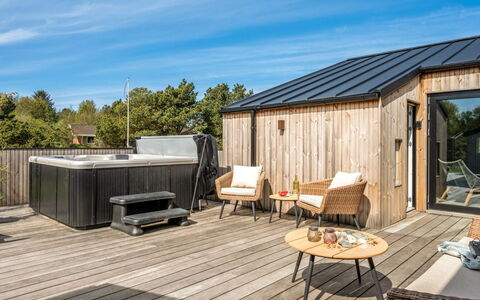 Gunny - 500M to the Fjord: Træ, Hårdttræ, Dæk, Kompositmateriale, Bejdse, Sommerhus, Trægulve, Planke, Skygge, Garden Bygninger
