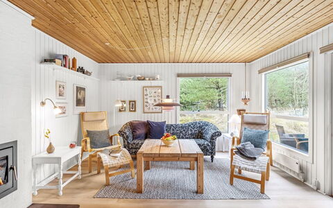 Magrete - 900M from the Sea: Græs, Hus, Tag, Hjem, Sommerhus, Busk, Land Lot, Landdistrikt, Stuehus, Bunddække