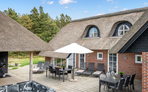 Vangel - 500M from the Sea: Tag, Land Lot, Sommerhus, Hjem, Landdistrikt, Skur, Sidespor, Garden Bygninger, Bjælkehytte, Hytte