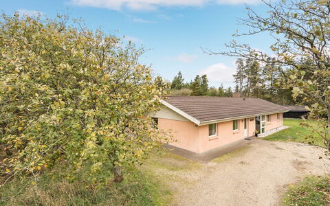 Vicktoria - 500M to the Fjord: Hus, Hjem, Tag, Boligområde, Sommerhus, Estate, Stuehus, Lawn, Landscaping, Sidespor