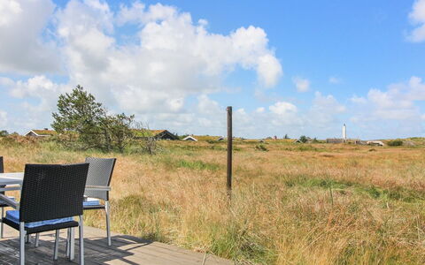 Edyta - 400M from the Sea: Møbel, Bord, Udendørs Møbler, Udendørs Bord, Stol, Bejdse, Skygge, Backyard, Sommerhus, Køkken & Spisebord