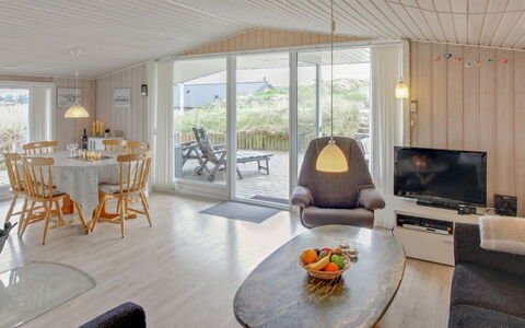 Laurens - from the Sea: Træ, Tag, Arkitektur, Hjem, Hus, Sommerhus, Sidespor, Hårdttræ, Hældning, Estate