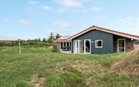 Soini - 900M from the Sea: Tag, Land Lot, Sommerhus, Hjem, Landdistrikt, Skur, Sidespor, Garden Bygninger, Bjælkehytte, Hytte