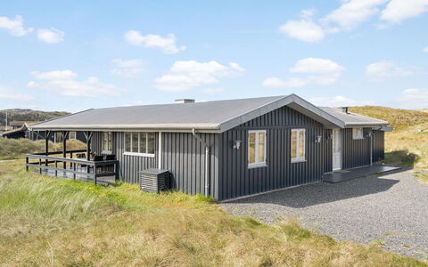 Anetta - 200M from the Sea: Møbel, Bord, Udendørs Møbler, Udendørs Bord, Stol, Bejdse, Skygge, Backyard, Sommerhus, Køkken & Spisebord