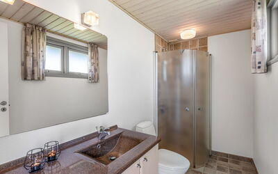 Anetta - 200M from the Sea