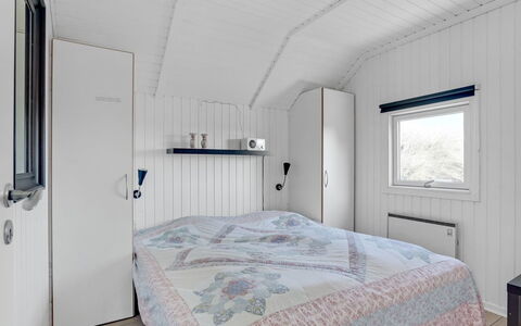 Saku - 495M to the Fjord: Træ, Soveværelse, Loft, Hjem, Seng, Etage, Sengetøj, Sengetøj, Bed Frame, Hårdttræ