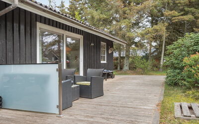 Hamund - 700M from the Sea