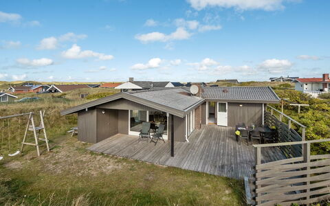 Aiske - from the Sea: Tag, Land Lot, Sommerhus, Hjem, Landdistrikt, Skur, Sidespor, Garden Bygninger, Bjælkehytte, Hytte