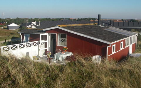 Annelotte - from the Sea: Tag, Hus, Hjem, Sommerhus, Landdistrikt, Land Lot, Sidespor, Estate, Hældning, Stuehus